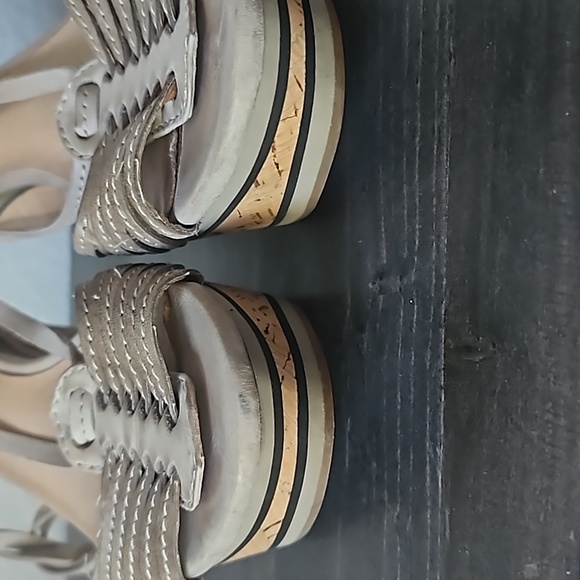 Frye Sandals - Picture 4 of 10